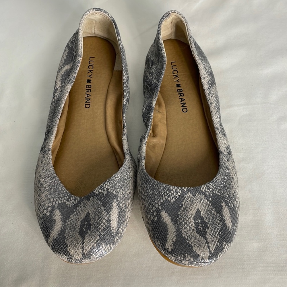 Lucky Brand flats 8